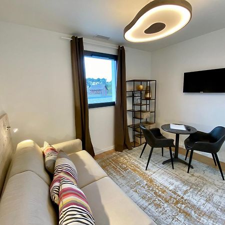 La Villa Du Golf - Chambre D Hotes グジャン・メストラ エクステリア 写真