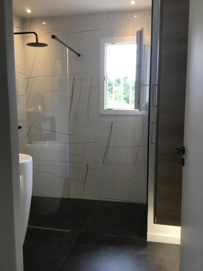 La Villa Du Golf - Chambre D Hotes グジャン・メストラ エクステリア 写真