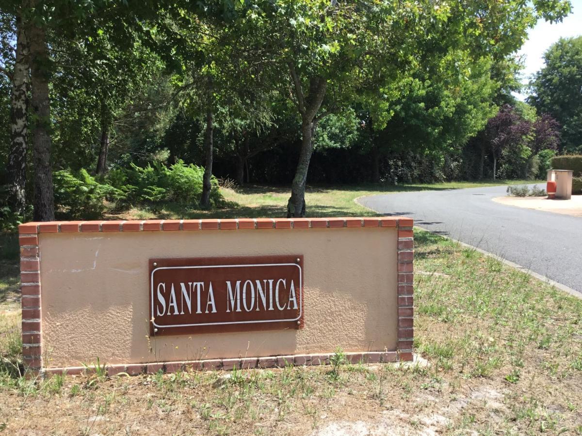 La Villa Du Golf - Chambre D Hotes グジャン・メストラ エクステリア 写真