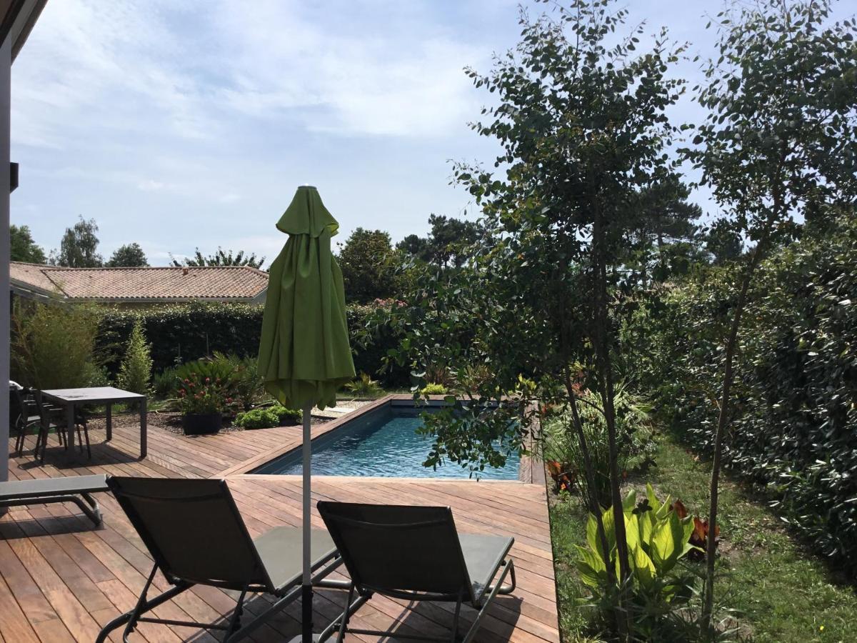La Villa Du Golf - Chambre D Hotes グジャン・メストラ エクステリア 写真